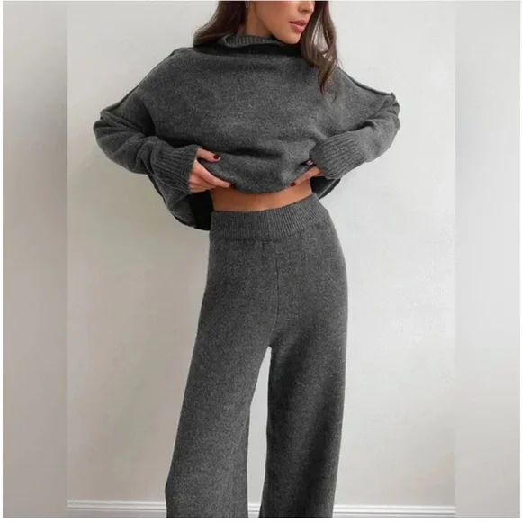 NWT Commense Gray Turtleneck Sweater Pant Set size small - Picture 2 of 2